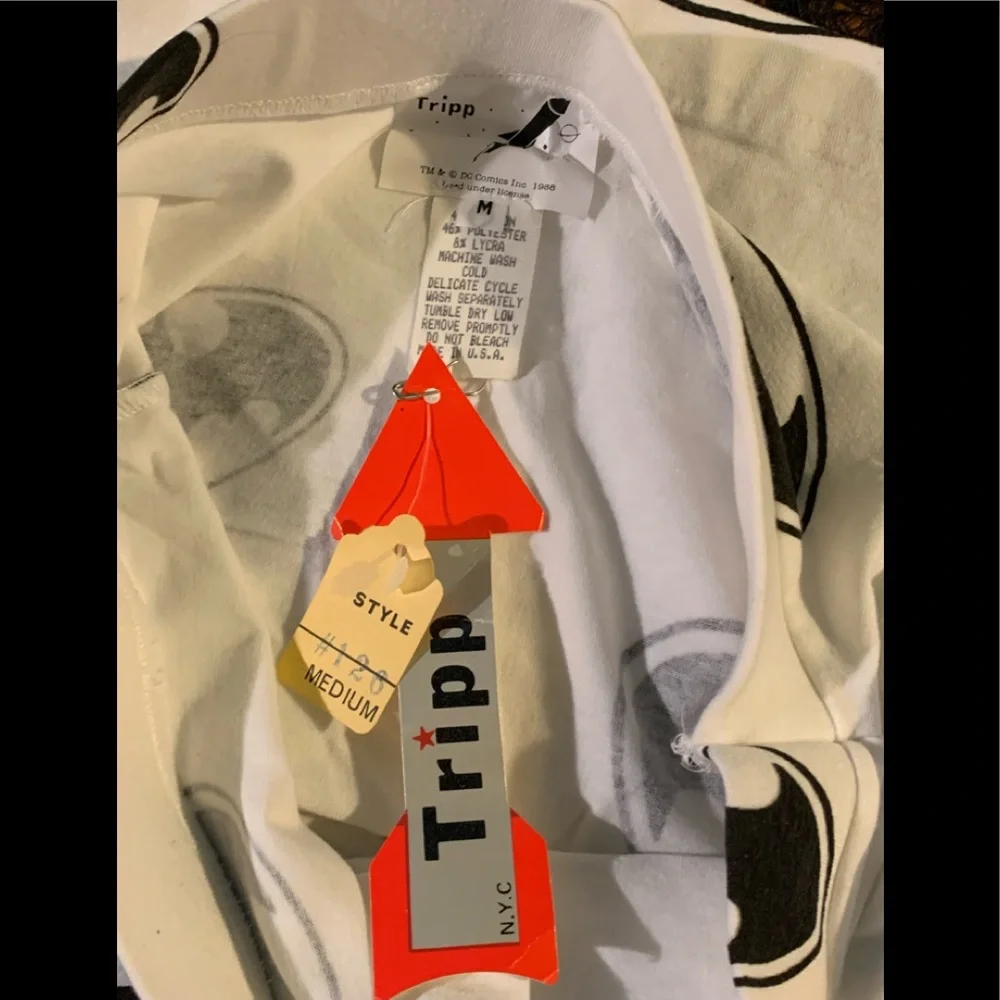 SALE Vintage 80s RARE Tripp nyc “Kill The Batman” Skirt. DEADSTOCK BNWT - Picture 2 of 3